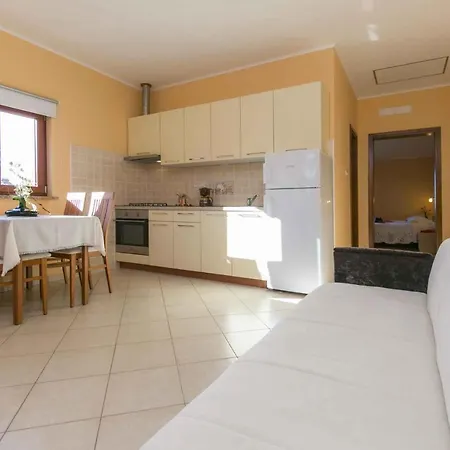 One-bedroom 1